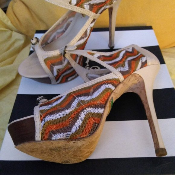 L. A. M. B By Gwen Stefani Verdu ankle strap Heels - Picture 5 of 9